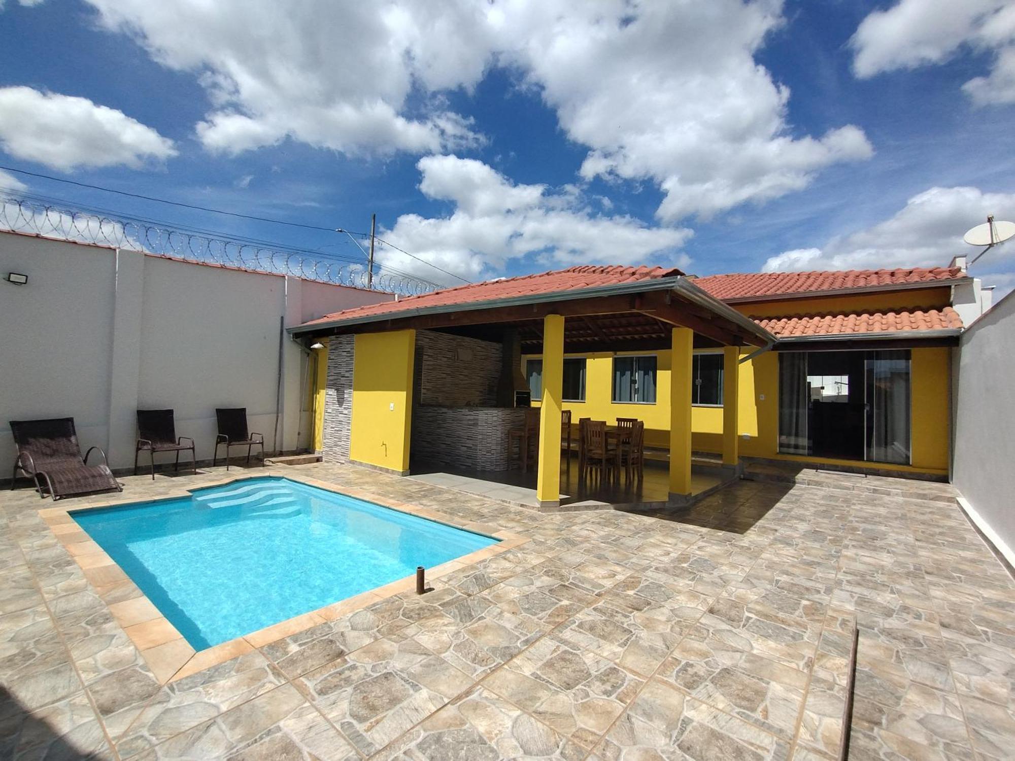 São João Batista do Glória Pouso Oliveira Casa Com Ar Condicionado 빌라 외부 사진
